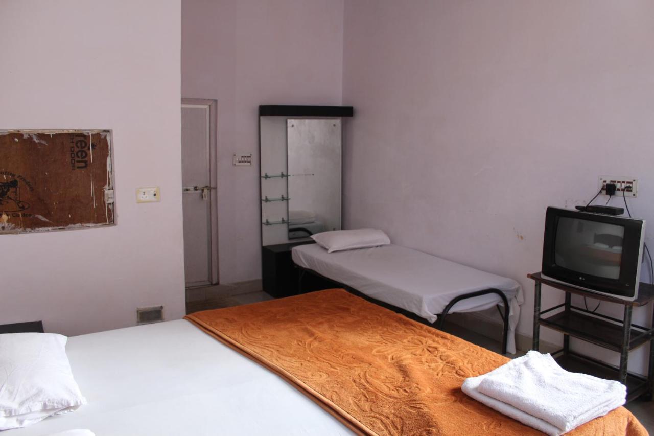 Hotel Sunset Orchha Bagian luar foto